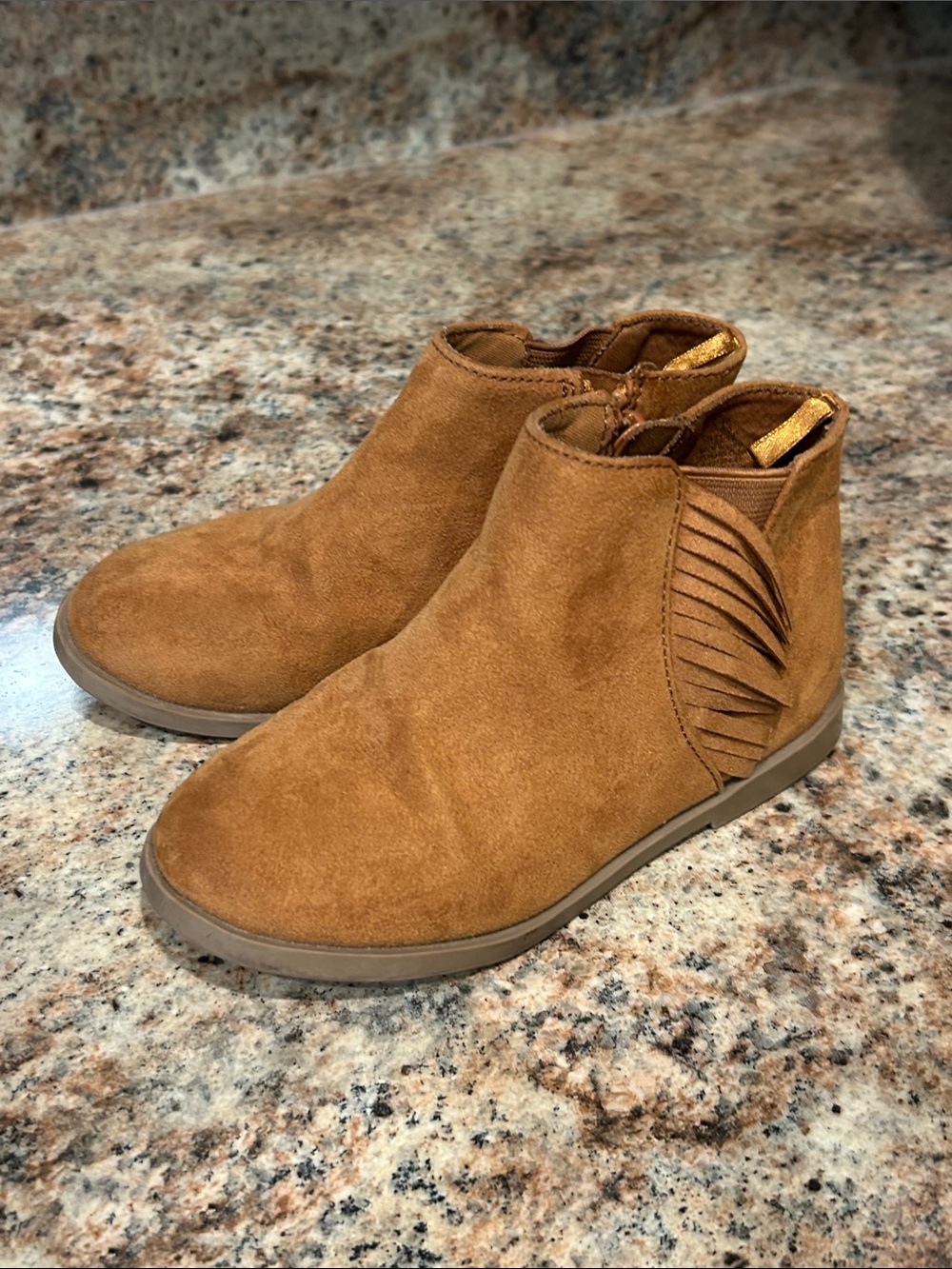 Old Navy Faux-Suede Fringe Booties 10 Toddler Girls